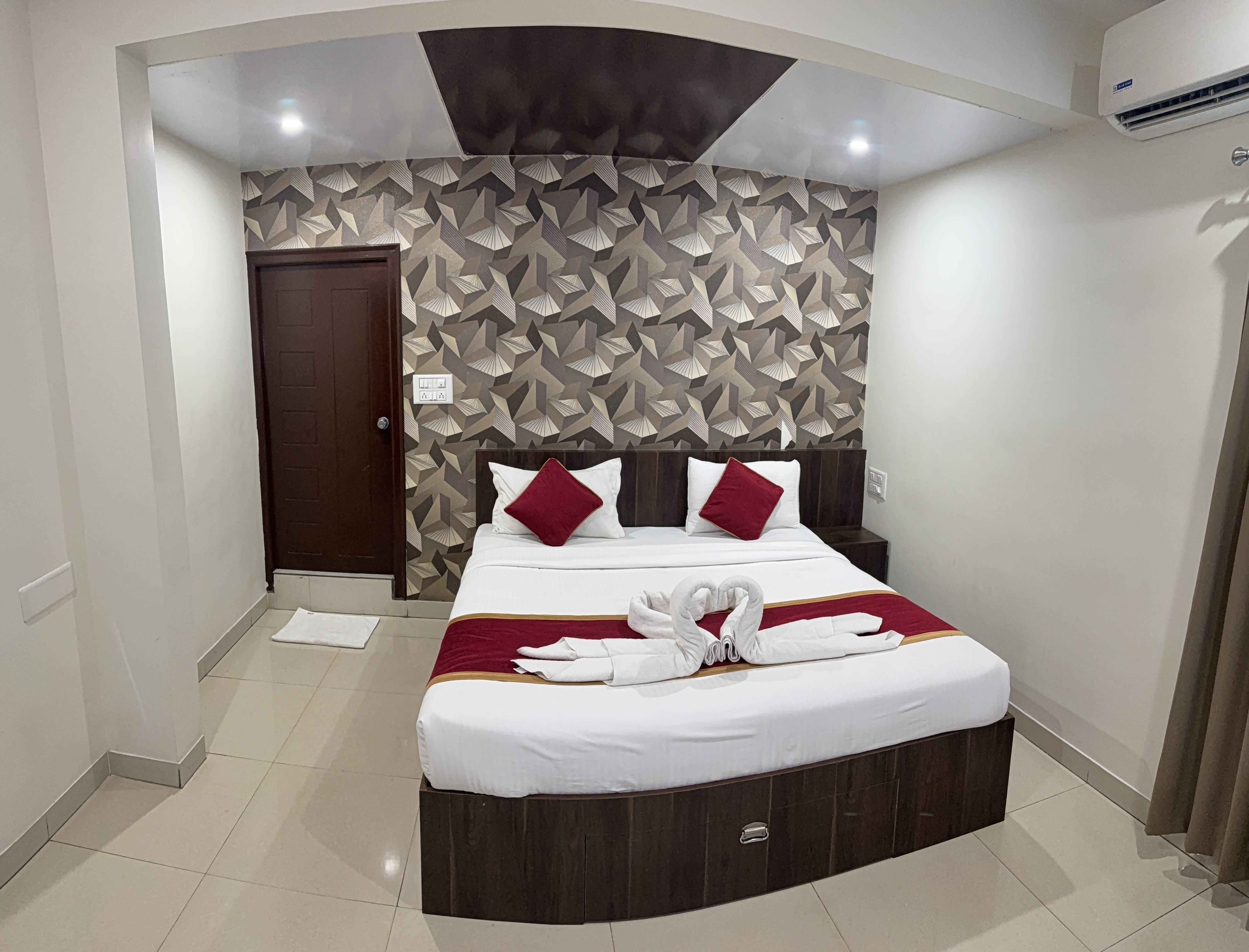 Suite Room